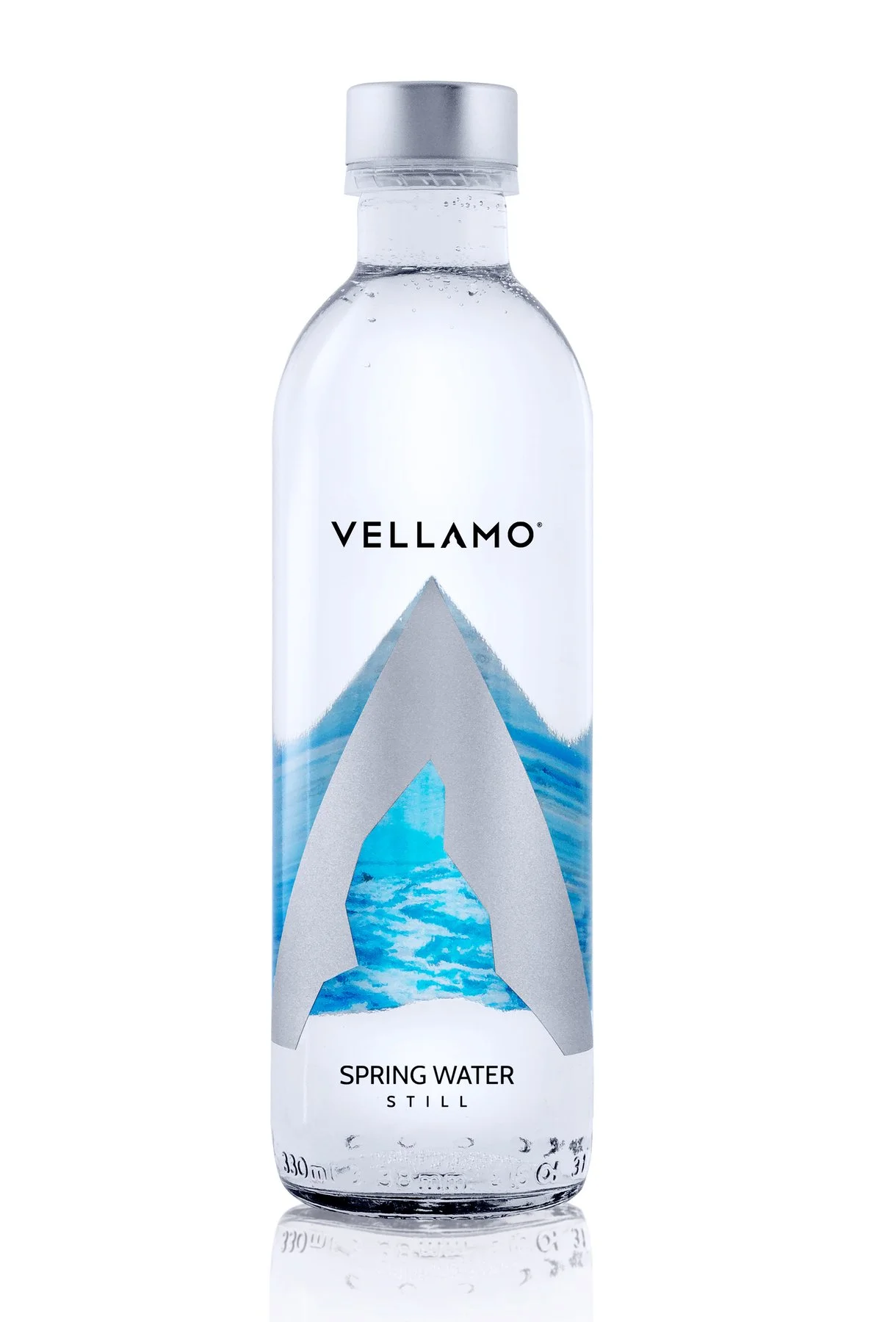 Изворна натурална вода газирана стъкло 0,750 Vellamo