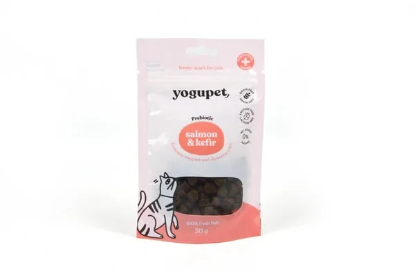 Лакомство със сьомга и кефир за котки 0,050 Yogupet